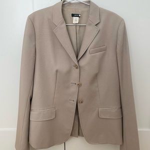 Vintage J crew Tan Blazer. No flaws. Fits small-Medium.